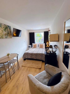 Chanel Ensuite Double Room